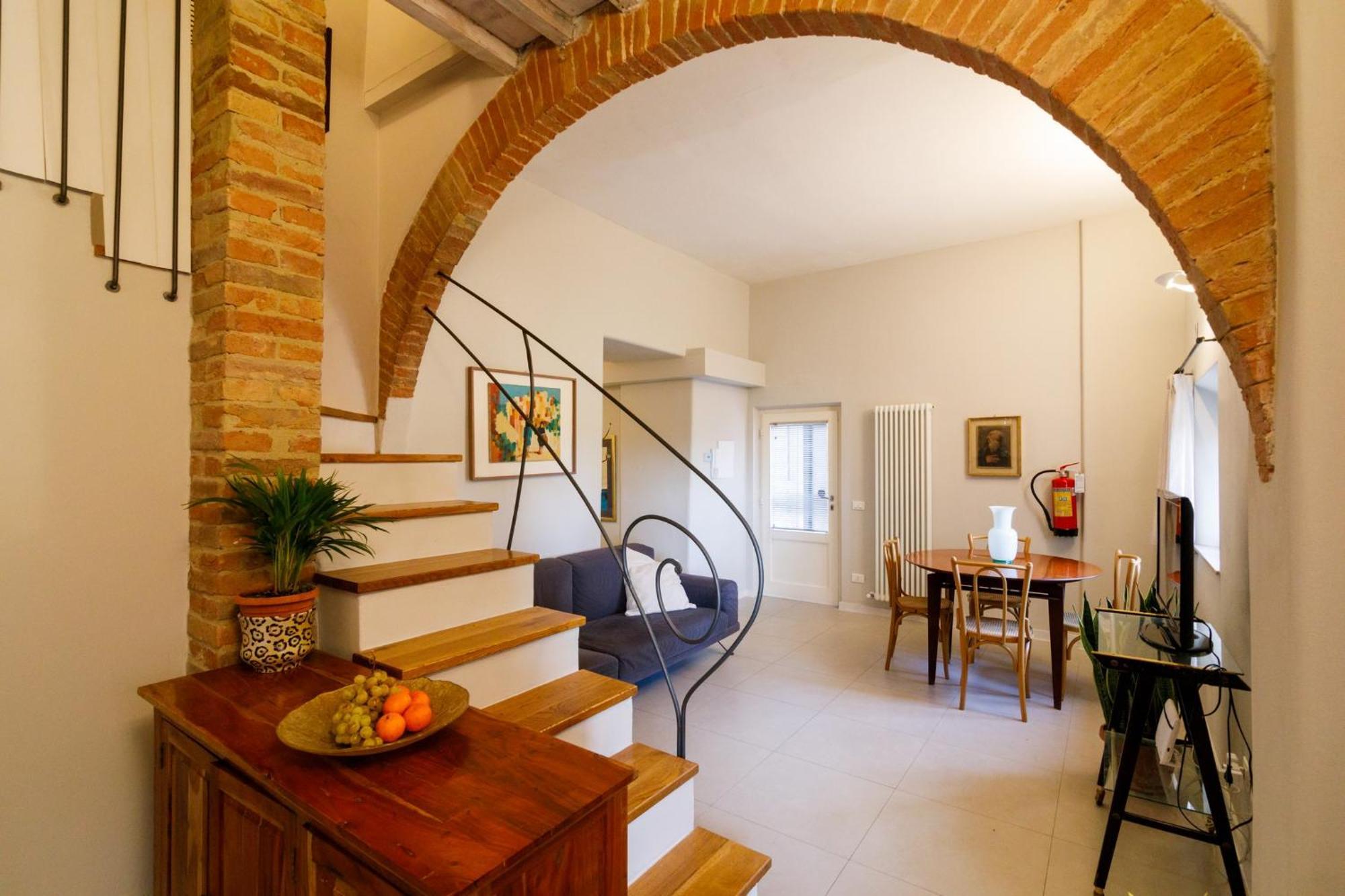 Porta Romana Elegant Apartments With Private Parking! シエーナ エクステリア 写真